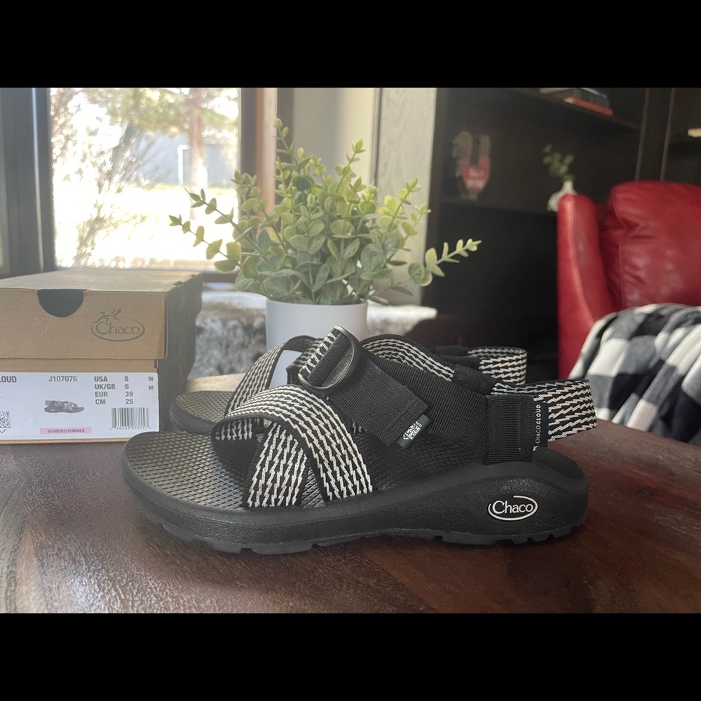 Mega Z Cloud Chaco’s